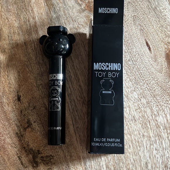 Moschino Toy Boy travel size spray and body gel brand new never used - Picture 4 of 5